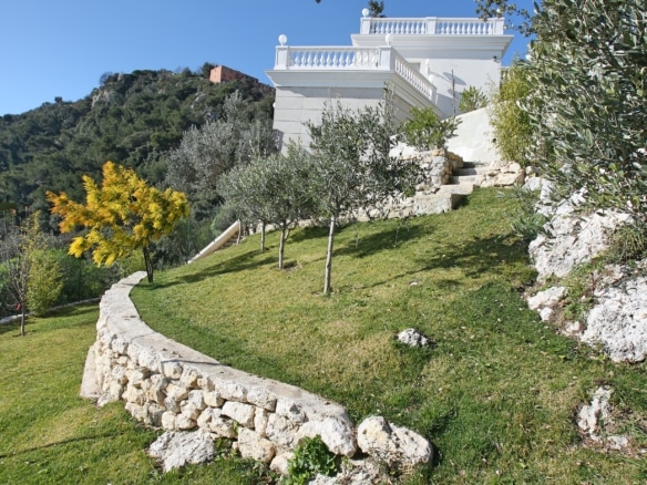 Villa de Luxe – 600 m² – La Turbie