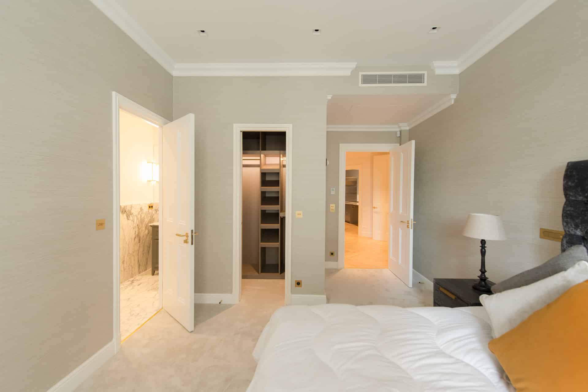 3316192765f501496ef68f2.93384678_1920 Appartement de prestige – Paris 16ème