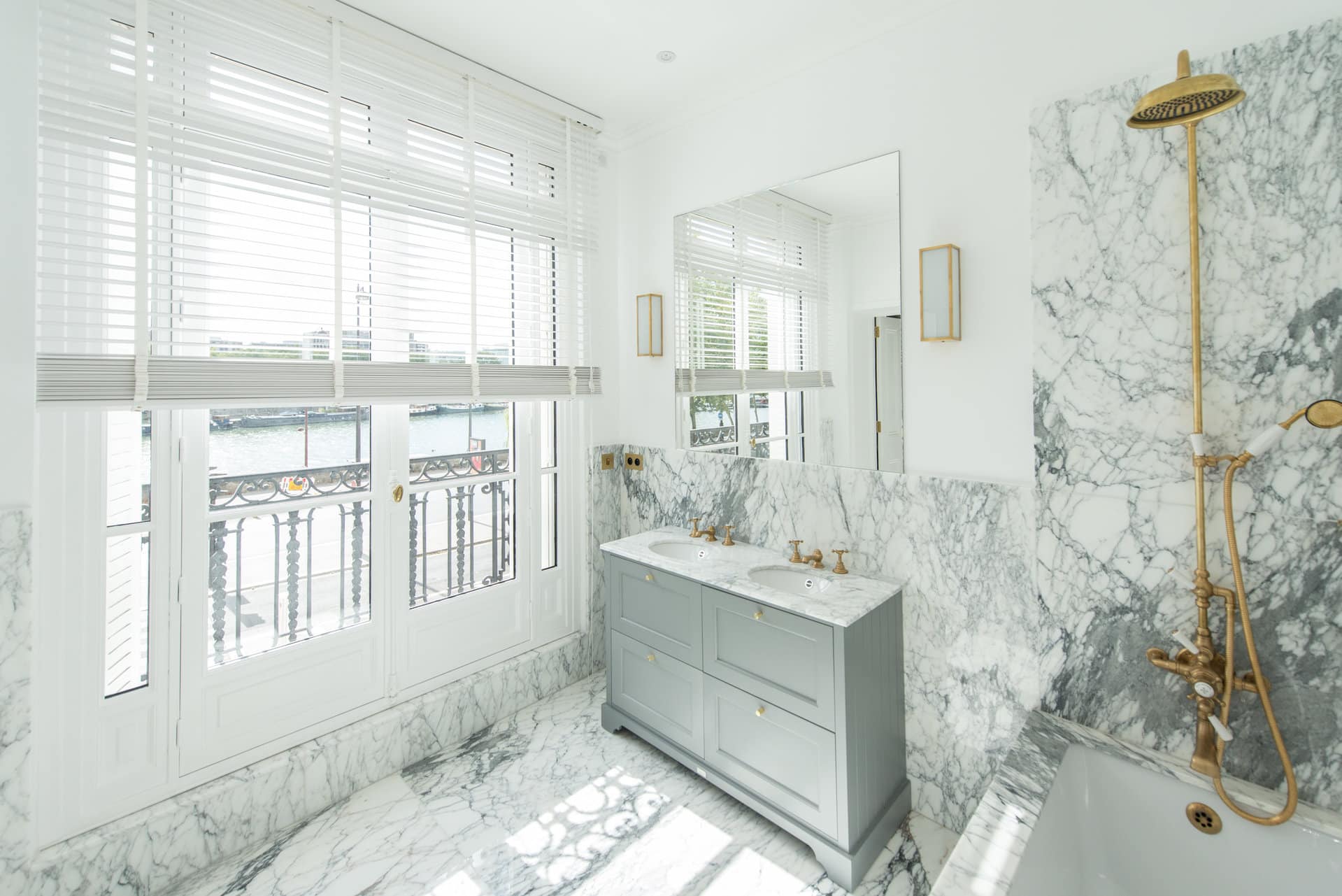 8501876135f50149e1ea526.75815370_1920 Appartement de prestige – Paris 16ème