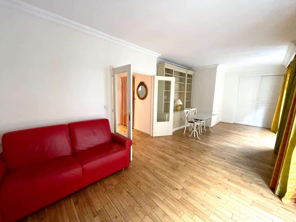 PHOTO-2021-02-21-22-15-10 3 Appartement 3P – 72 m²- Paris 7