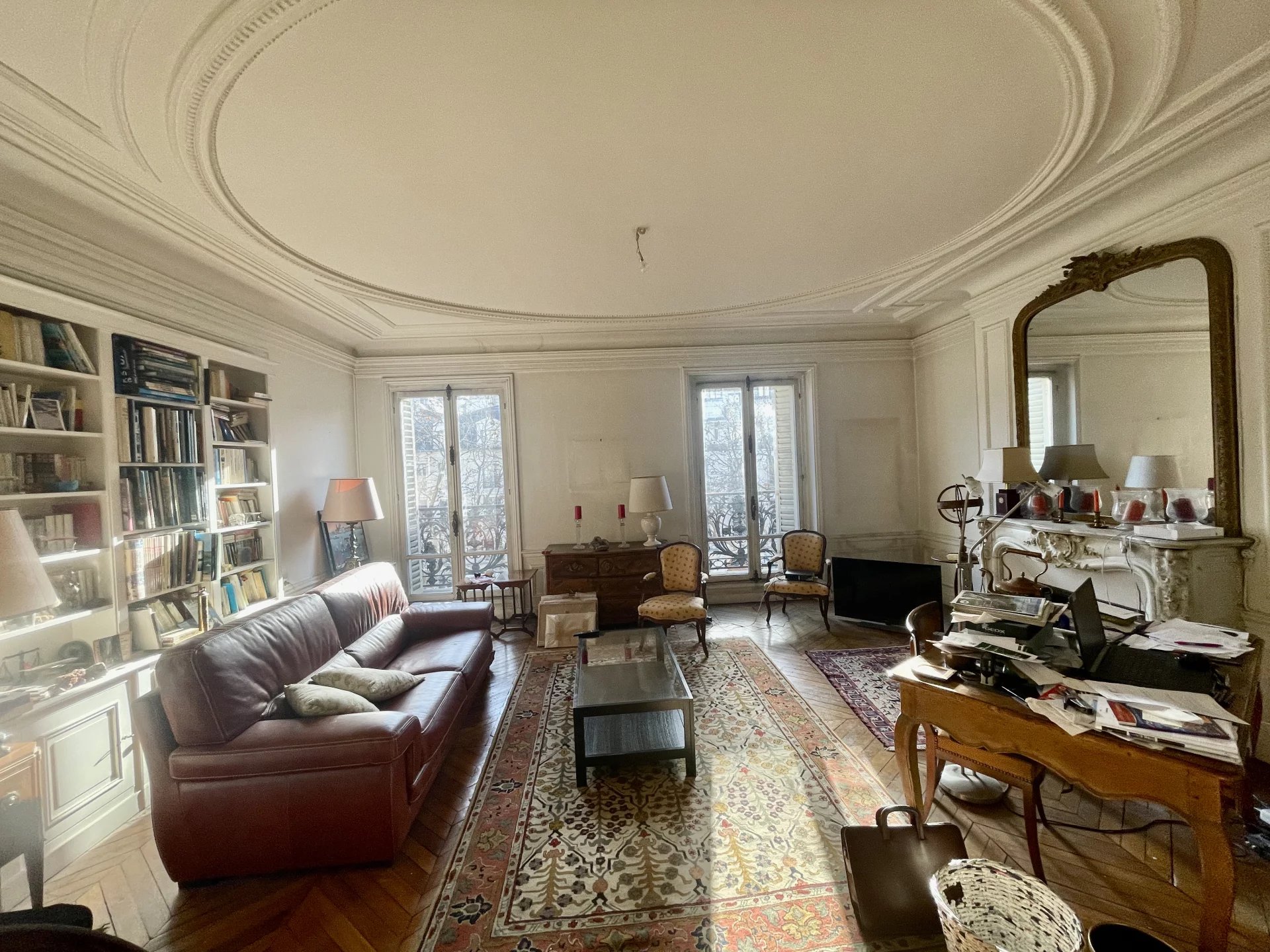 169213639463ea9e844188e6.24830150_1920.webp-original-4654 Appt de 5P de 143 m² – Bd St Germain – Paris 6