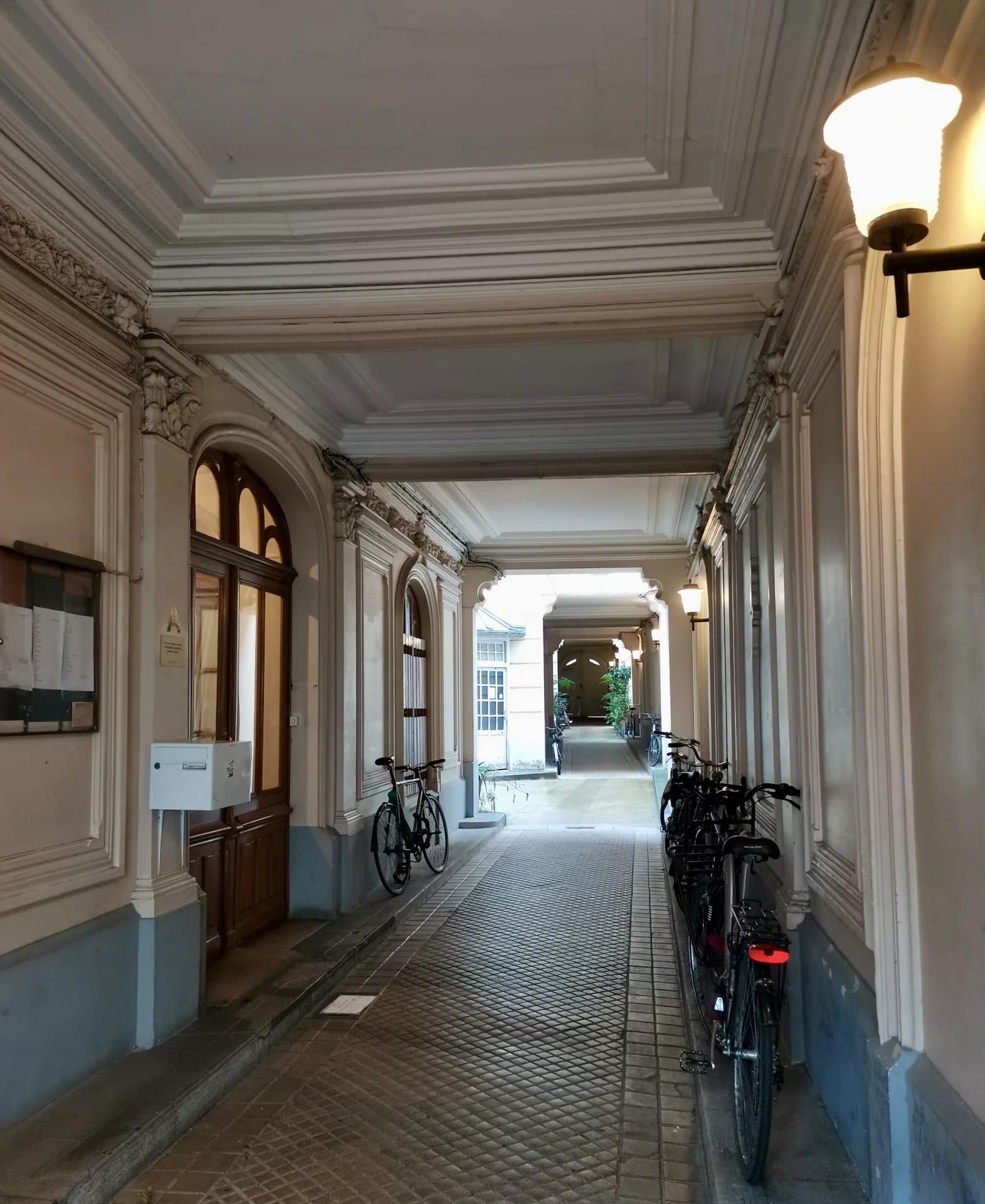 1295168804646cd47adda0e1.27266138_1920.webp-original-4714 Appartement 2 pièces avec vue dégagée – Vendu occupé