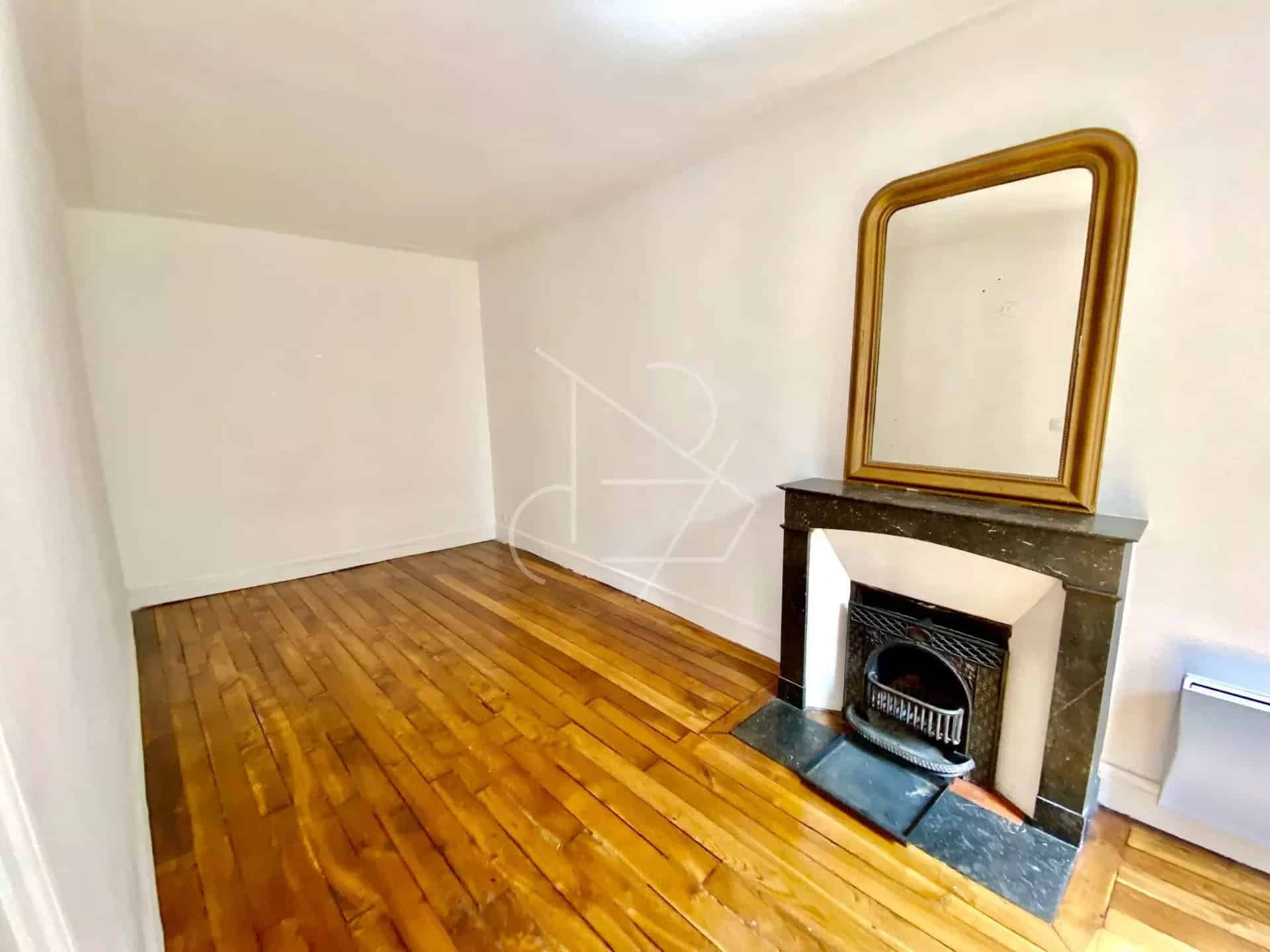151455136464e873854ffab7.26519613_d5c56a24e8_1920.webp-original-4807 Appt 5P – 109 m2 – Saint Germain des Prés
