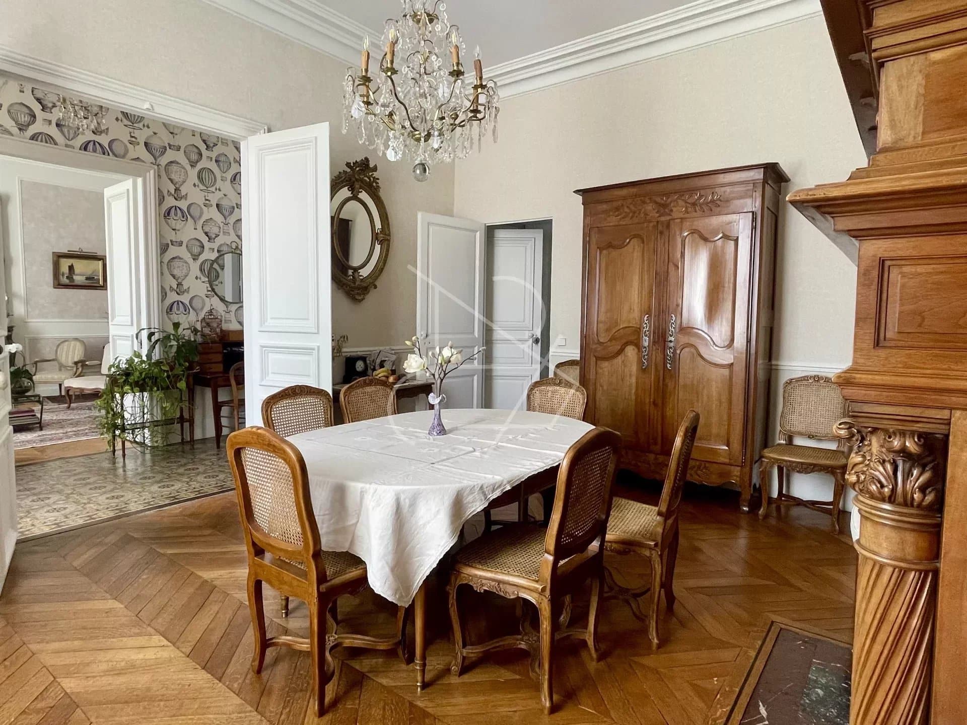 1814349010650efdb95bfea0.12440722_43d29596ec_1920.webp-original-4839 Hôtel Particulier 300 m2 – Le Mans