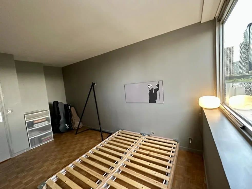 1507279907655bd2ba144ec4.80879390_982.webp-original-4863 Appt 2 P – 43 m2 – Beaugrenelle Paris 15