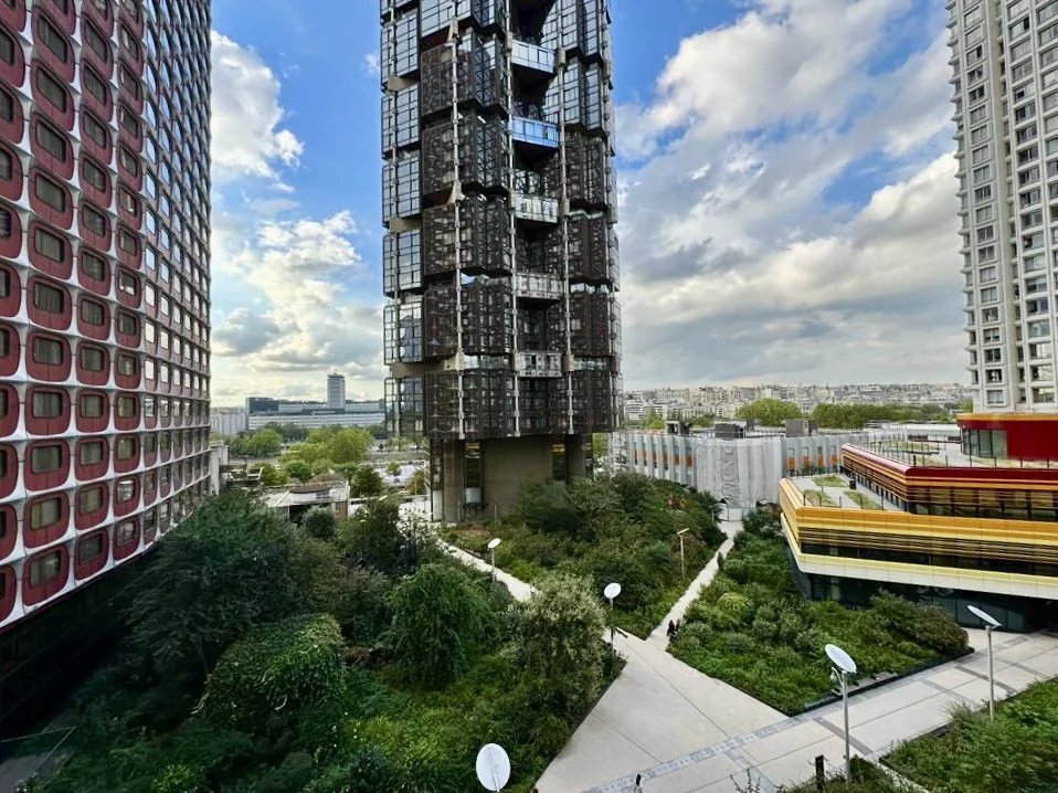 417627331655bd2c181da56.43400485_958.webp-original-4863 Appt 2 P – 43 m2 – Beaugrenelle Paris 15