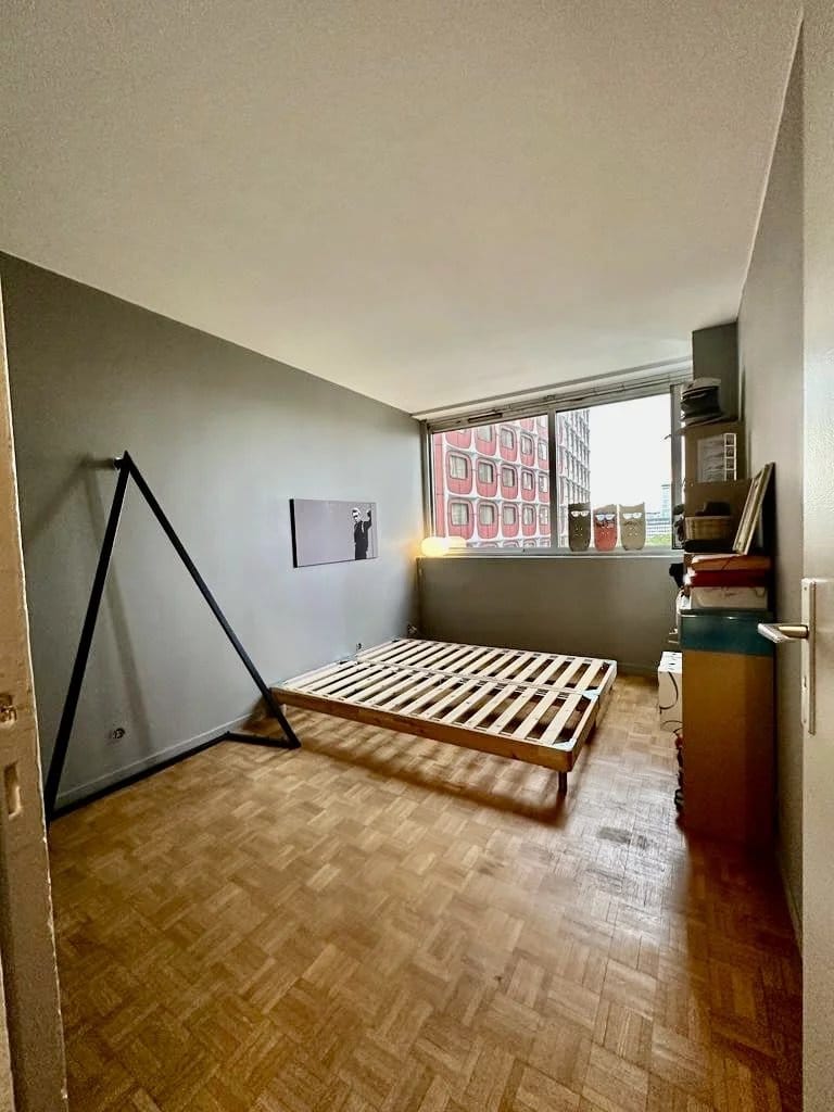 604131275655bd2c5c99777.83996359_1024.webp-original-4863 Appt 2 P – 43 m2 – Beaugrenelle Paris 15