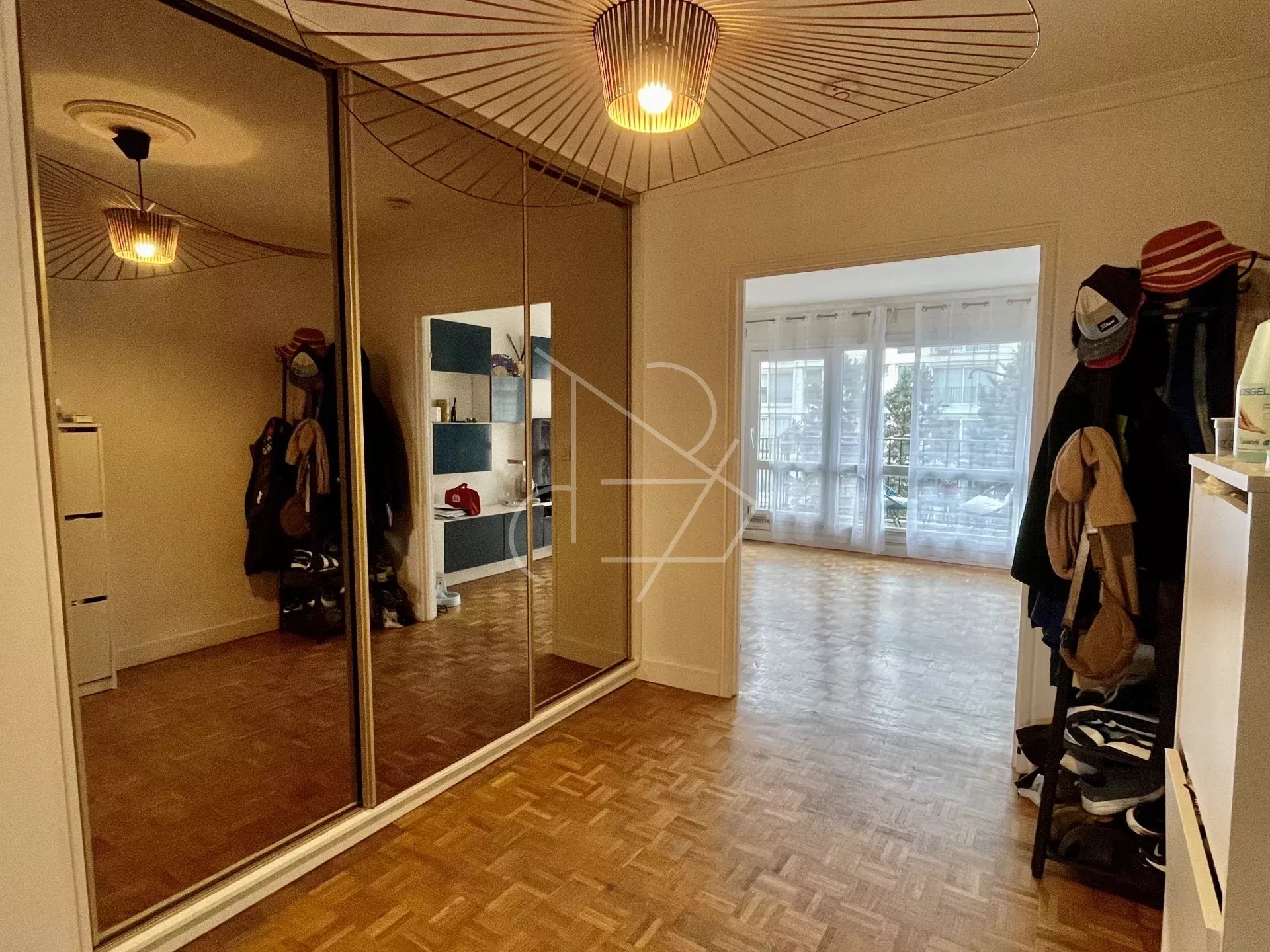 ec9407085f62f9c8f39e066617a0fcb6_0fba5b242d_1920-original-5040 Appartement 5 pièces – 97 m2 – Buzenval