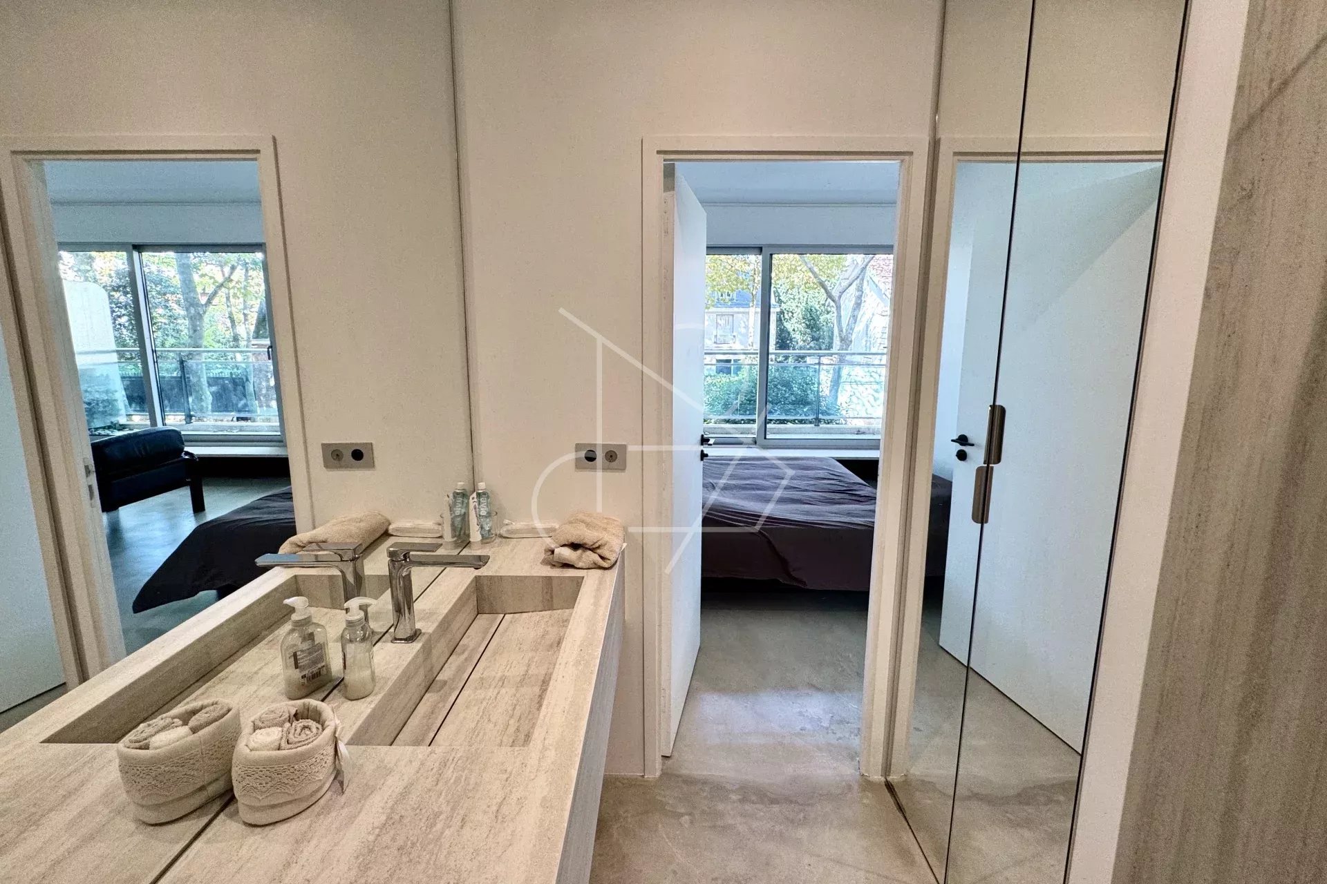 c939a83abd6c00b6cf5939aae0629ac5_745bdfd763_1920-original-5214 Studio 41m² – Neuilly-sur-Seine