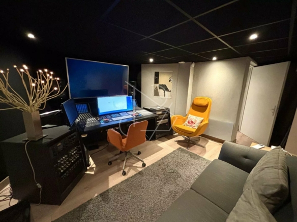 Bureaux/Studio d’enregistrement 5P 115m2 – Paris 17ème