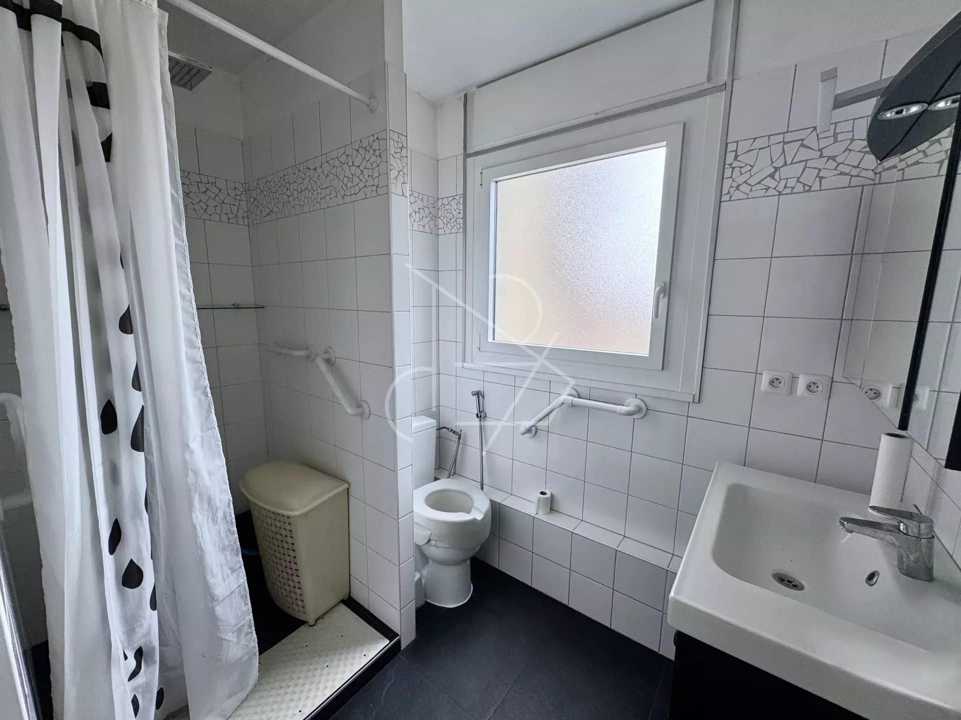 15bb2ec8db3e558e980b9514622e1412_9253de5dde_1920-original-5359 Appart 4P 90m² – Paris 10ème Canal Saint-Martin